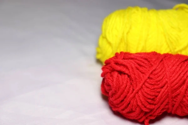 Red Yellow Colored Yarn Closeup White Background — Stock Photo, Image