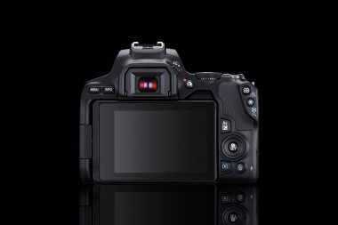 fotoğrafçılık için siyah renkli kamera.