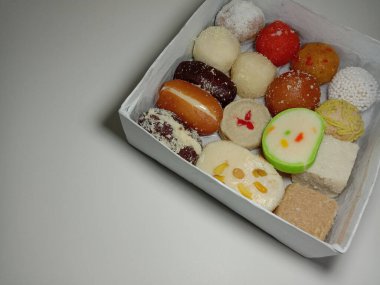 Lezzetli çoklu tatlı stoklar satılacak.