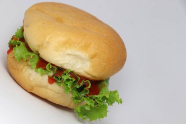 Sos ve marullu lezzetli ve sağlıklı ekmek.