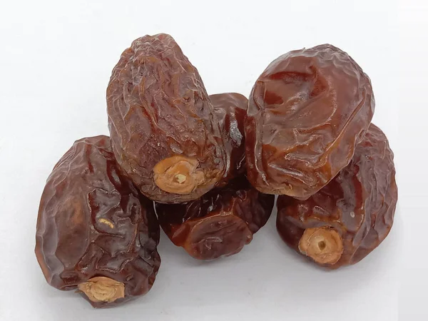 Savoureux Sain Dates Stock Sur Fond Blanc — Photo