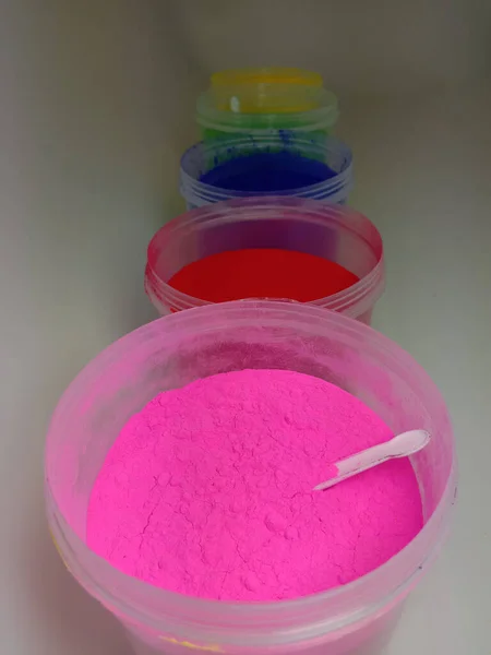 Wielokrotny Kolorowy Zapas Proszku Plastikowym Garnku Wakacje — Zdjęcie stockowe