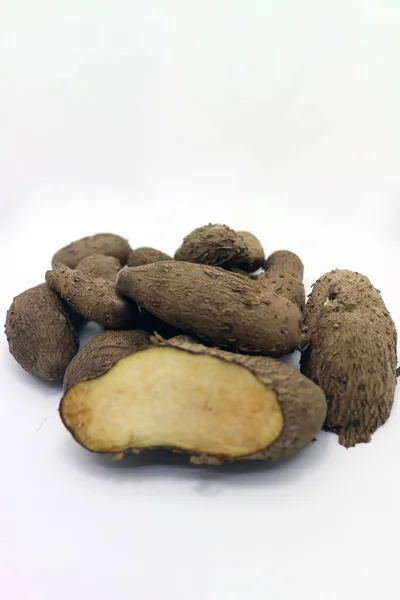 Leckere Und Gesunde Violette Süßkartoffelbrühe Auf Weißem Hintergrund Zum Verkaufen — Stockfoto