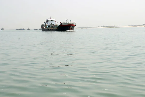 Barco Envío Carga Río Para Envío Del Producto — Foto de Stock