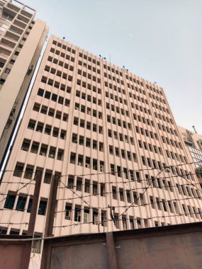 Şehirde yaşamak için apartman manzarası