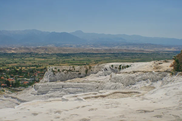 Gezi için Türkiye nin turistik gölet, teraslar dağlarda