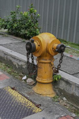 eski yangın musluğu