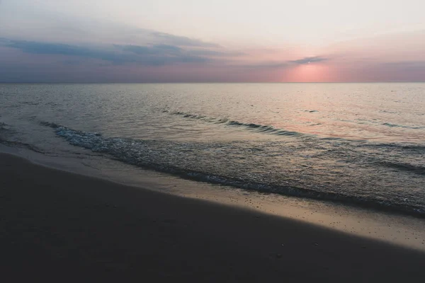 Solnedgång Över Det Lugna Havet — Stockfoto