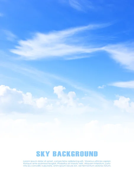 Голубой фон неба с копирайтом — стоковое фото