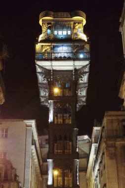 Santa justa asansörü, gece