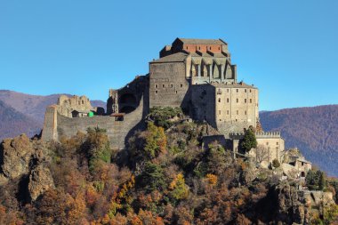 Saint Michael abbey sonbahar ormanda