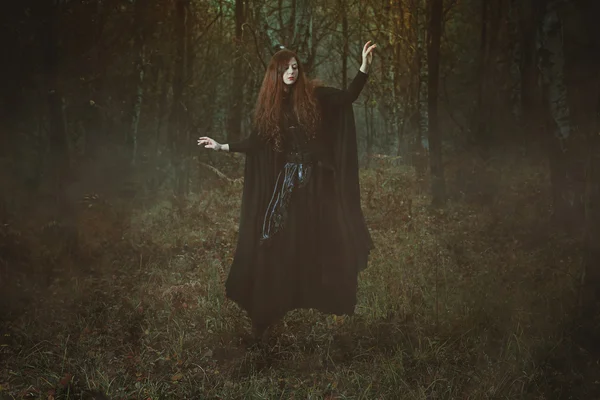 Powerful forest witch levitation — Stock Photo, Image