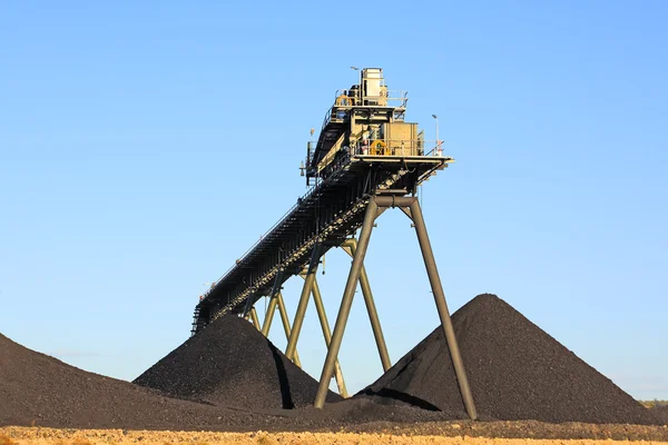 Correia transportadora de mineração de carvão — Fotografia de Stock