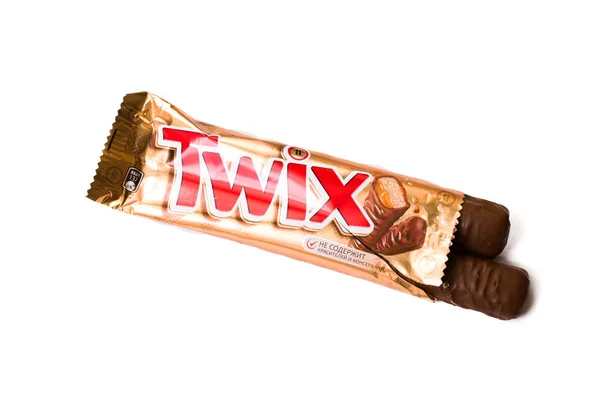 Belarus Novopolotsk November 2020 Twix Cookie Csomagban Fehér Háttérrel — Stock Fotó