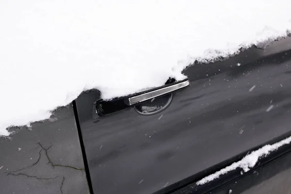 Śnieg Bocznych Drzwiach Samochodu — Zdjęcie stockowe