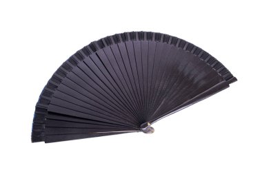 Siyah tahta vantilatör beyaz arkaplanda izole edilmiş.