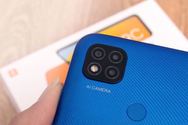 BELARUS, NOVOPOLOTSK - 30 MAYIS, 2021: Xiaomi redmi 9c Kamerası