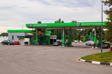 BELARUS, POSTAVY - 09 HAZİRAN 2021: Belorusneft Benzin İstasyonu