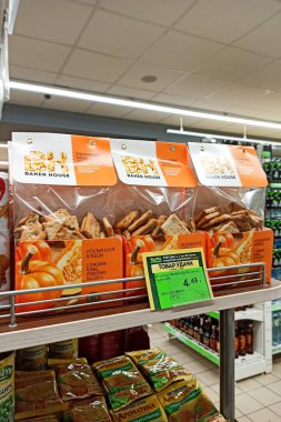 BELARUS, NOVOPOLOTSK - 02 JULE, 2021: Somun Baker Evi paketleri