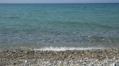 Sakin denizin harika yaz manzarası.