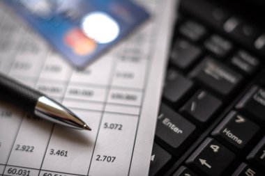 E-ticaret konsepti. Banka hesap raporu