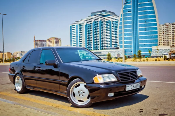 Баку Азербайджан 2020 Mercedes 230 1999 Black Color — стоковое фото