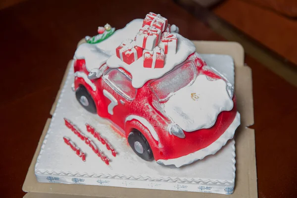 Азербаджан Баку Сентября 2021 Года Торт Красной Машины Торте Снег — стоковое фото