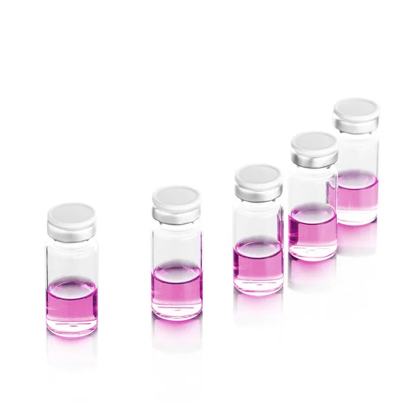 Aşı için tıbbi cam şişe. Beyaz arka planda izole edilmiş enjeksiyon için ilaç şişesi.