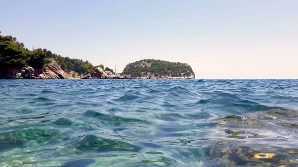 ギリシャの島のプリーストリー湾の景色. — ストック写真