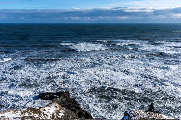 Прекрасний Зимовий Вид Мальовничий Атлантичний Океан Ісландії Хвилі Атлантичного Океану — стокове фото