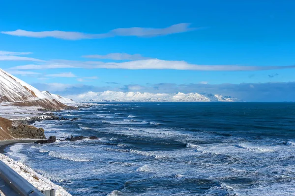 Hermosa Vista Invierno Del Pintoresco Océano Atlántico Islandia Una Ola —  Fotos de Stock
