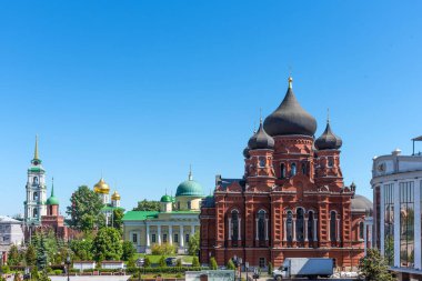 Tula, Rusya: 19 Mayıs 2019: Kremlin 'in güzel manzarası, Kutsal Varsayım Katedrali ve Rusya' daki Düğün Sarayı