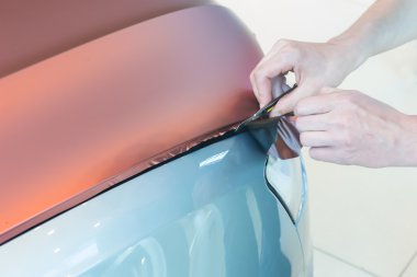 Araba karbonik plastik yapıştırma