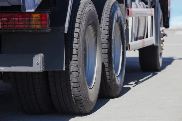 Truck on road close-up — Stock Photo, Image