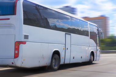 Beyaz Turist otobüsü