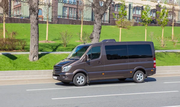 Minibus Moves Street City Spring — Stock Photo, Image