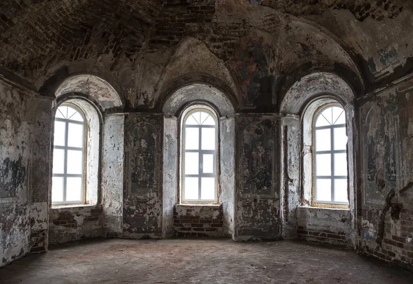 Interior Del Antiguo Templo Destruido Urales Rossiya —  Fotos de Stock