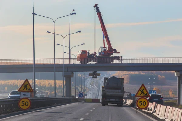 Νέος Αυτοκινητόδρομος Υπό Κατασκευή Οδική Σήμανση Ορίου Ταχύτητας — Φωτογραφία Αρχείου