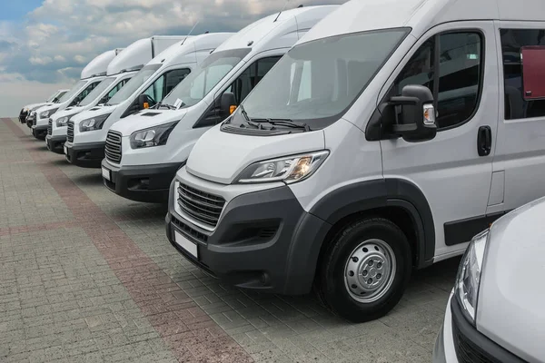 Number New White Minibuses Vans — Stock Photo, Image