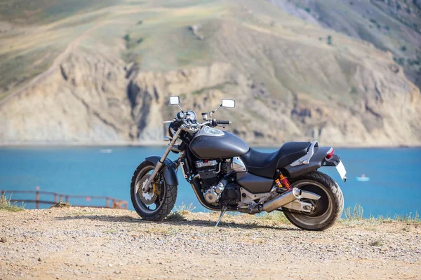 Motorfiets Oever Van Rivier Een Zomerdag — Stockfoto