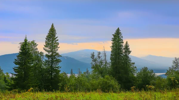 Jezero zyuratkul Uralu — Stock fotografie