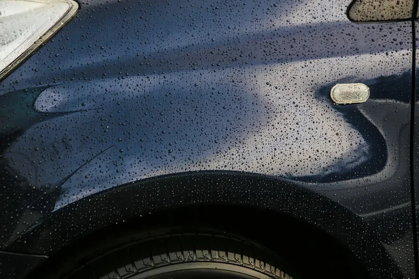 Car in rain drops — Stock Photo, Image