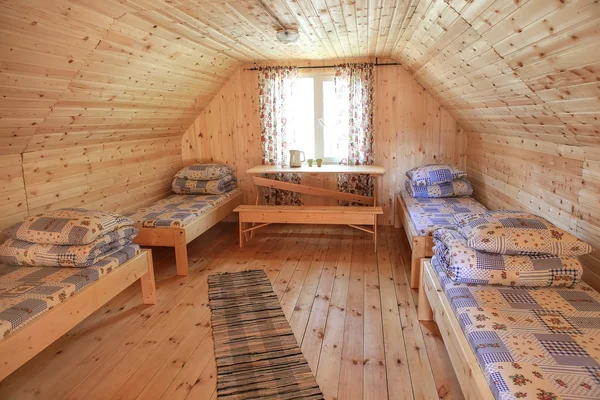 Intérieur de la chambre de la maison rurale — Photo