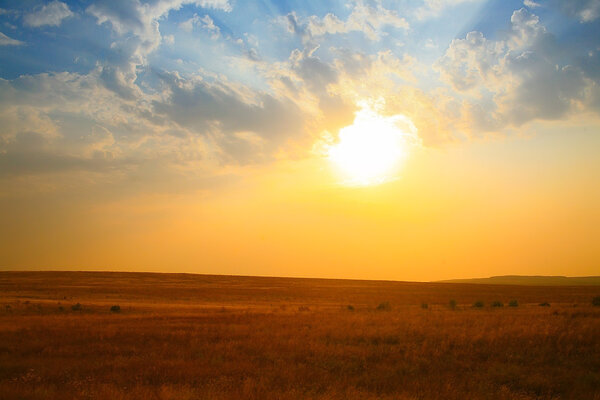 Яркий закат
