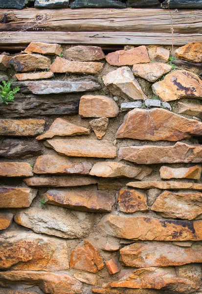 Parede de pedra de pedra áspera — Fotografia de Stock