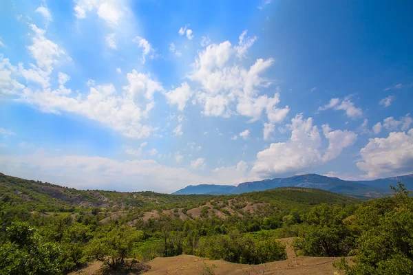 Crimea bel paesaggio di montagna — Foto Stock