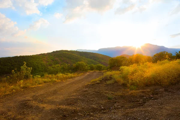 Πανέμορφο ορεινό τοπίο της Κριμαίας — Φωτογραφία Αρχείου
