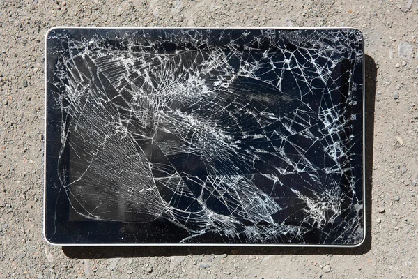 Tableta con pantalla rota — Foto de Stock