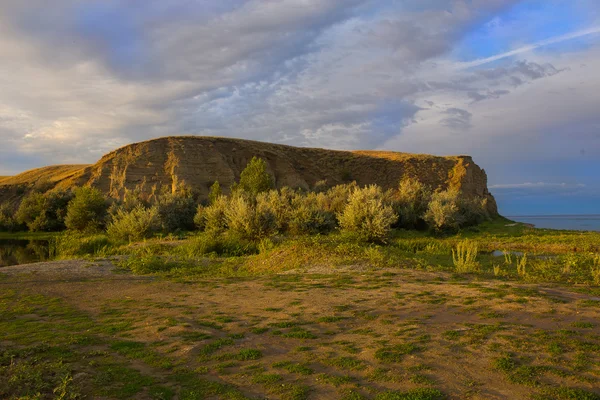 Hill on river bank Volga — Stock Photo, Image