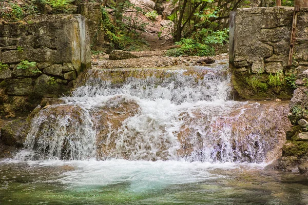 Crimea vackra faller Dzhur-dzhur — Stockfoto